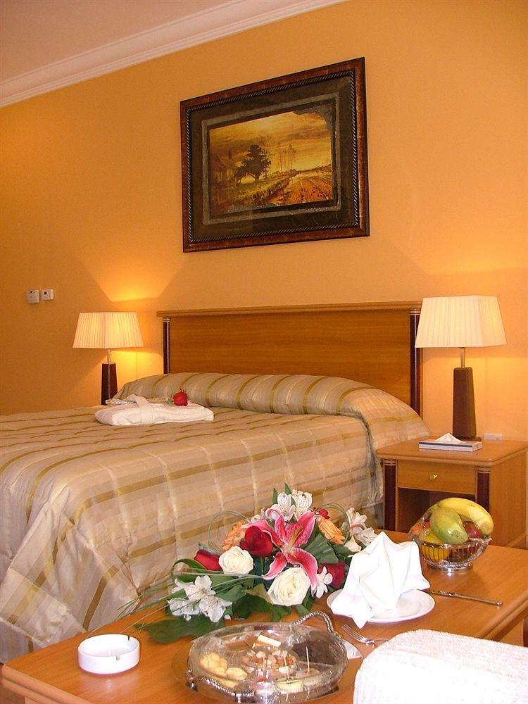 Le Royal Express Salmiya Hotel Exterior photo