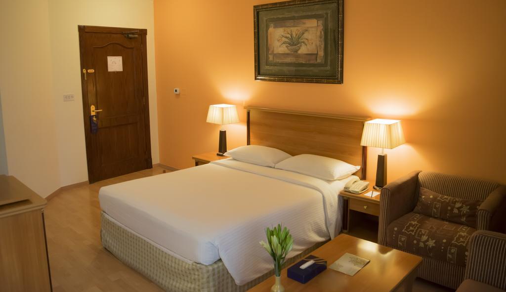 Le Royal Express Salmiya Hotel Exterior photo